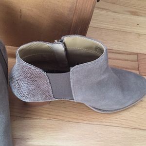 Vionic Boots! Like new! Beautiful color!!!